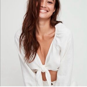 BNWT Aritzia Venus Top